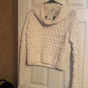 NWT Kendall + Kylie crop top sweater.